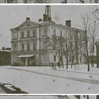 Выява былой Петрапаўлаўскай царквы, перабудаванай на афiцэрскае казiно (будынак афiцэрскiх сходаў), атрымаўшы пазней назву Белы Палац. Фота 1920-х гг. Крынiца - Biblioteka Narodowa. Poczt.12237. 1929г.