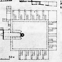 Кляштар картузiянцаў (картузаў) у Бярозе. Штрыхпункцiрам пазначана страчаная забудова. Астатняе - захаваўшыяся парэшткi гаспадарчых пабудоў кляштара i званiцы касцёлу (па-цэнтру)