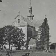 Гарадзiшча (Пiнскi раён) Выява касцёла св. Ганны былога кляштара бенедыктынаў. 1935г. Калаж з фота Соф’i Хамянтоўскай (autor: Chometowska Zofia, wlasnosc: Gabriella Chometowska). Fundacja Archeologia Fotografii Апублiкавана на сайце radzima,org Электронны рэсурс - http://www.radzima.org/be/object-photo/6130.html