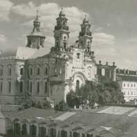 Пiнск. Выява былога комплекса езуiцкага касцёла св. Станiслава i калегiума. Фота 1930-х гг. з архiву - Biblioteka Narodowa. Poczt.17696 Апублiкавана - Wikipedia.org/
