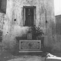 Ашмяны. Выява iнтэр'ераў былога францысканскага касцёла Найсвяцейшай Дзевы Марыі з боку апсiды. Фота да 1939г. Крынiца - Narodowe Archiwum Cyfrowe. Sygn. Sygnatura: 1-U-4626-2 Электронны рэсурс - https://wikipedia.org