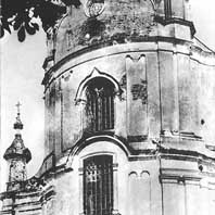 Лапенiца Вялiкая (Грыневiчы). Выява галоўнага фасада былога касцёла пры кляштары францысканцаў перабудаванага пад праваслаўную царкву. Фота да 1939г. Крынiца - IS PAN 0000009313 Электронны рэсурс - https://wikipedia.org