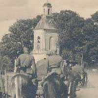 Новадзевяткавiчы. Выява касцёла Св. Апосталаў Пятра і Паўла. Выгляд часоў Другой сусветнай вайны. Фота 1941г. Крынiца - iнтэрнэт-аукцыён ebay de