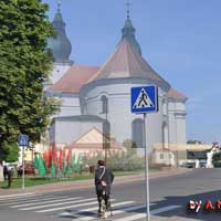 Слонiм. Графiчная рэканструкцыя касцёлу св. Міхала Арханёла былога дамiнiканскага кляштару. 3D мадэль, арыгiнальнае фота, фотамантаж - А.Невар, 2020г