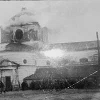 с.Ленiна (Папоўка, Добрушскі раён Гомельскай вобласці). Выява былой Свята-Мікалаеўскай царквы. Выгляд на сярэдзiну XX стагоддзя. (да пажара 1961г.) Крынiца - Комплексныя навуковыя вышуканнi Белспецпраектрэстаўрацыя 1989г. Апублiкавана - сайт hram.by (Праваслаўная архiтэктура Беларусi )