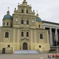 Менск. Касцёл Святога Тамаша Аквінскага былога дамініканскага кляштару. Графiчная рэканструкцыя. Колер умоўны. 3D Мадэль, фотамантаж - А. Невар, 
		Арыгiнальнае фота - Ул. Садоўскi