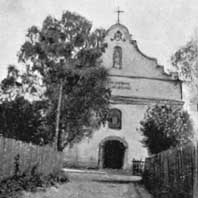 Зембiн. Галоуны фасад былога дамiнiканскага касцёла. Фота 1914г. Апублiкавана - Zyskar F. J. Nasze koscioly: opis ilustrowany wszystkich kosciolow i parafji znajdujacych sie na obszarach dawnej Polski i ziemiach przyleglych. T. 2: Djecezja minska. Z. 14 (219): Dekanat borysowski. Warszawa — Petersburg, 1914. Электронны рэсурс - http://orda.of.by/.lib/zyskar/nk/219