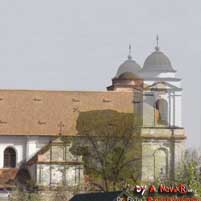 Мсціслаў. Гiпатэтычная графiчная рэканструкцыя былога езуiцкага касцёла Св. Міхаіла Арханёла. Варыянт з формай купалоў пасля перабудовы. 3D-мадэль, фотамантаж - by А. Nеvar, арыгiнальнае фота - Denis Kostyukevich, 2017г.