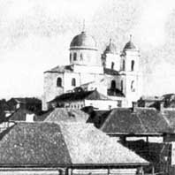 Мсціслаў. Выява былога езуiцкага касцёла Св. Міхаіла Арханёла (будынак з купалам злева ад цэнтра здымка) на панараме горада. Выгляд з замкавай гары. 1872г. Апублiкавана - Tygodnik Ilustrowany. Nr. 245, 7.09.1872. S. 109. Электронны рэсурс - wikipedia.org