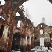 Пустынкi (Мсцiслаўскi раён) Выява iнтэр'ераў былога базылiянскага Успенскага сабора Пустынкаўскага Свята-Успенскага манастыра. Сучасны стан; Аўтар - Алена Паўлоўская, 2018г