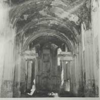 Ануфрыева (вёска Сялец, Мсцiслаўскага раёна). Выява iнтэр'ераў былой саборнай Ануфрыеўскай царквы базылiянскага манастыра. Фота 1980-я гг. Апублiкавана - I. М. Слюнькова (Манастыры усходняй i заходняй традыцый. Спадчына архiтэктуры Беларусi - М.:Прогресс-Традиция 2002г., стар.-442) Электронны рэсурс - http://orda.of.by/.lib/slyunkova/mvizt/442