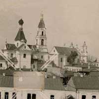 Невель (Пскоўская вобласць РФ) Выява касцёла Св. Юрыя (Георгія) былога кляштару францысканцаў. (з правага боку). Фота часоў Другой сусветнай вайны (1941-1942гг.) Крынiца - iнтэрнэт-аукцыён ebay de