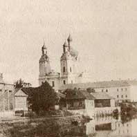 Орша. Выява бажніцы Апекі Маці Божай былога базыльянскага кляштара. Фота пачатку XX стагоддзя. Апублiкавана - Слюнькова И. Н. Монастыри восточной и западной традиций: Наследие архитектуры Беларуси . - М.: Прогресс-Традиция, 2002. - 494 стр. Электронны рэсурс - http://orda.of.by/.lib/slyunkova/mvizt/494