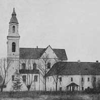 Селiшча. Бакавы фасад касцёла Св. Веранiкi i былога бернардзiнскага кляштара. Выгляд пасля рэканструкцыi сярэдзiны-другой паловы XIXст. Фота - пачатку XXст. Апублiкавана - Zyskar F. J. Nasze koscioly: opis ilustrowany wszystkich kosciolow i parafji znajdujacych sie na obszarach dawnej Polski i ziemiach przyleglych. T. 1: Archidjecezja mohylowska. Z. 23: Dekanat lepelski. Warszawa — Petersburg, 1913. S. 399. S. 410. Электронны рэсурс - http://orda.of.by/.lib/zyskar/nk/410 