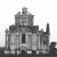 Выява касцёла Св. Троiцы былога францысканскага кляштара у г.Сянно Вiцебскай вобласцi. Фота 1944г. Электронны рэсурс - форум fgb.by