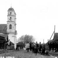 Выява былога дамiнiканскага касцёла ў 1920-30гг. Апублiкавана - http://kehilalinks.jewishgen.org/ushachi/ushatz.html Аўтар Zalman Furman (1886-1942) Электр. рэсурс - wikipedia.org