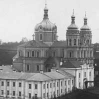 Былы кляштарны комплекс езуітаў. Здымак Юркоўскага пач. ХХ ст. Фота © Tomasz Wisniewski www.szukamypolski.com  Электронны рэсурс - https://radzima.org/be/object/7412.html